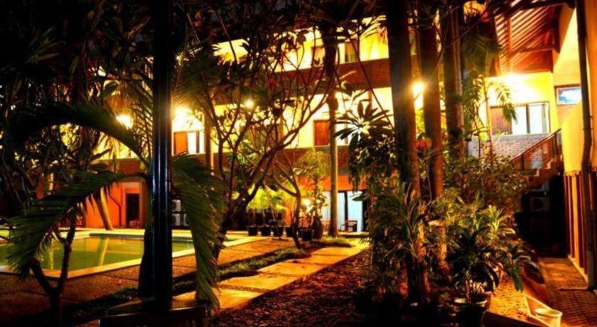 Augusta Pelabuhan Ratu Hotel Sukabumi Zewnętrze zdjęcie
